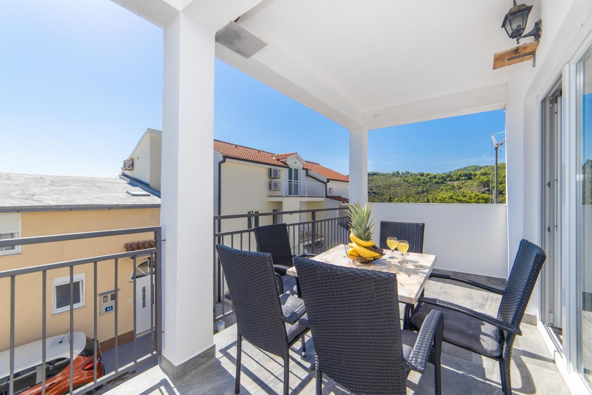 Apartments Ferdo Zivogosce Luaran gambar
