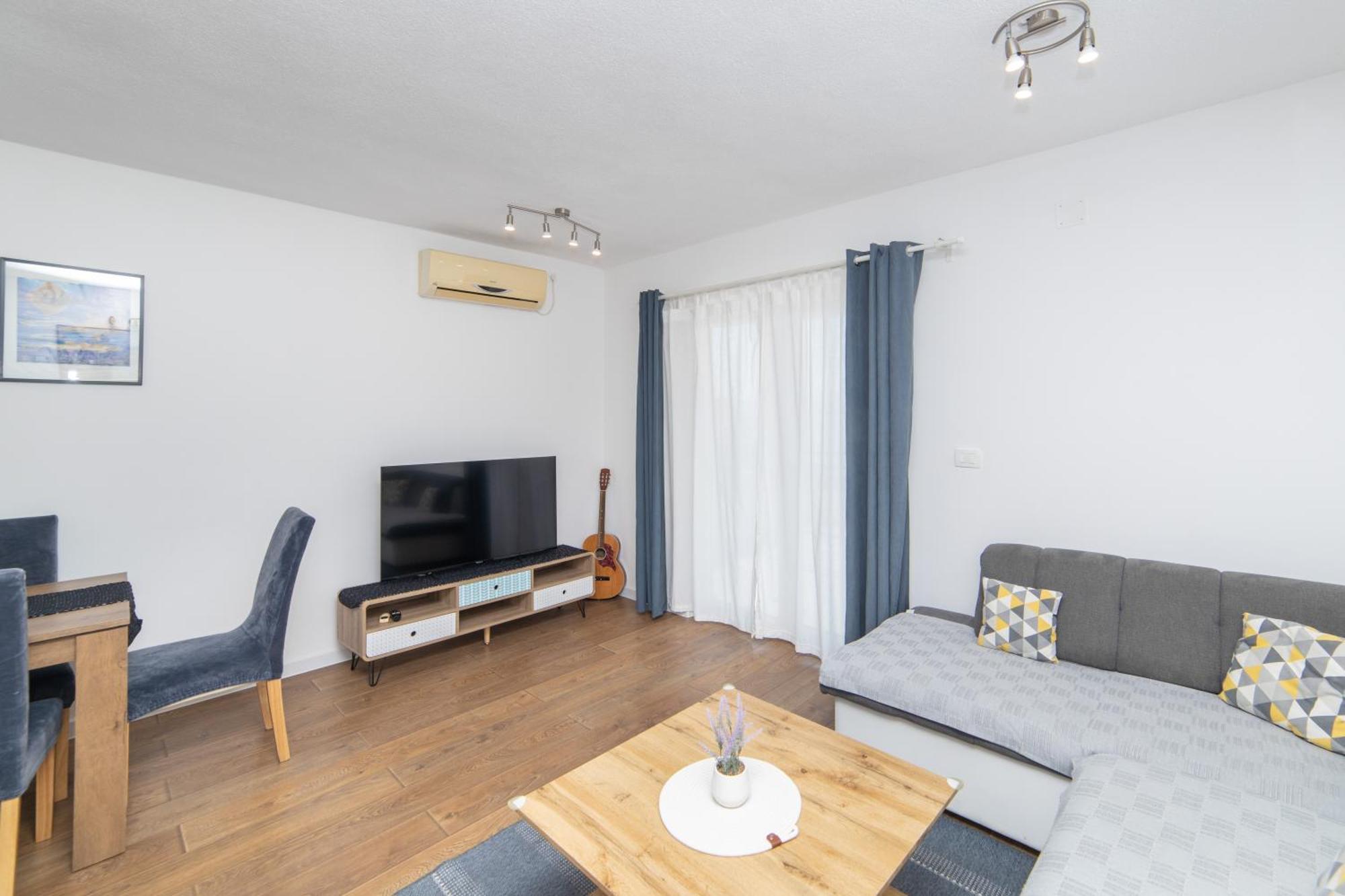 Apartments Ferdo Zivogosce Luaran gambar