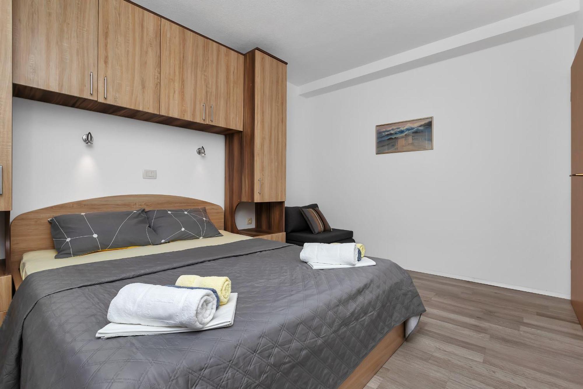 Apartments Ferdo Zivogosce Bilik gambar