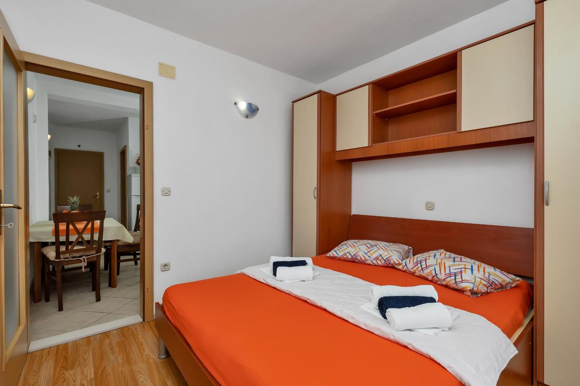 Apartments Ferdo Zivogosce Bilik gambar