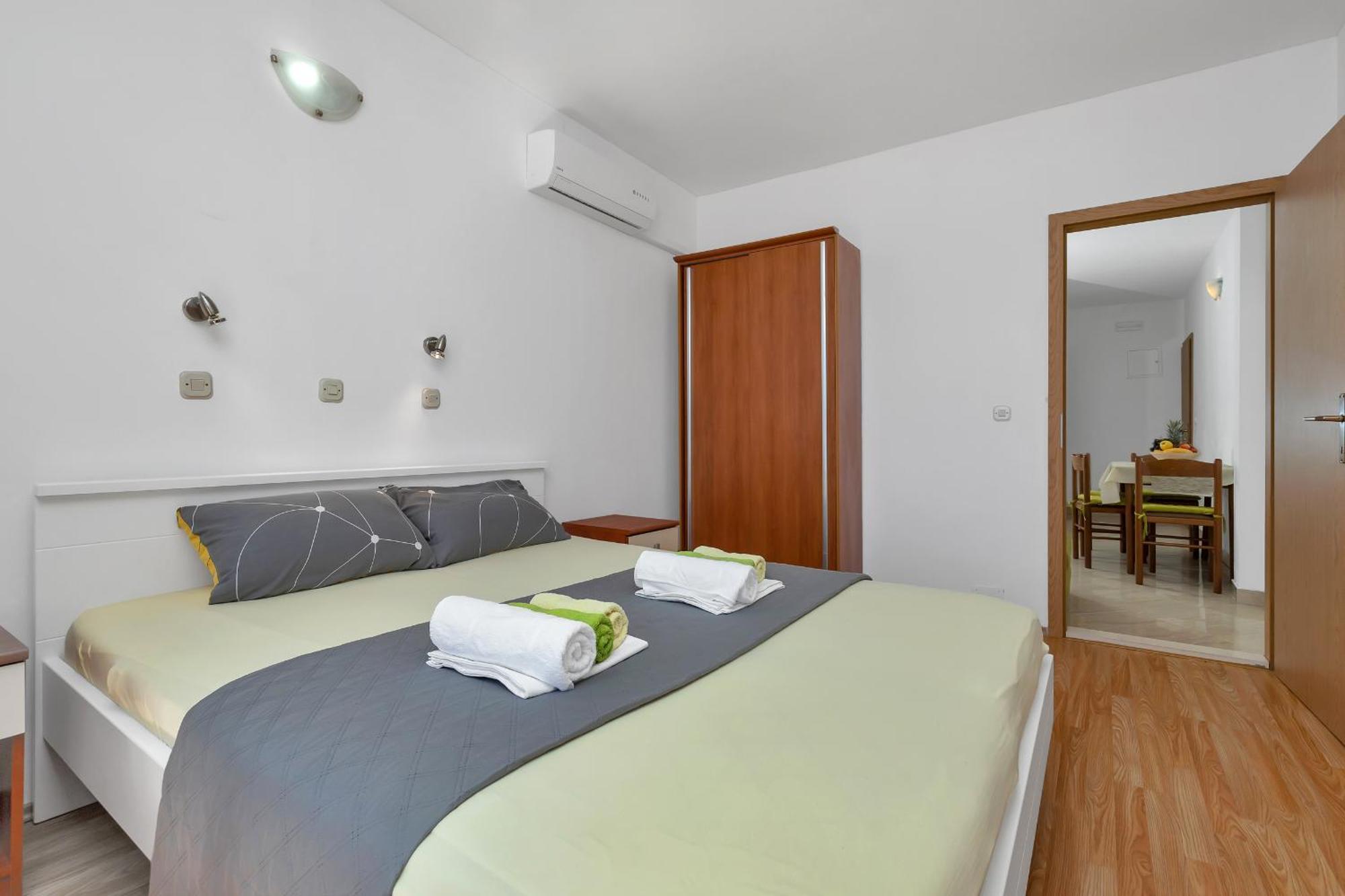 Apartments Ferdo Zivogosce Bilik gambar