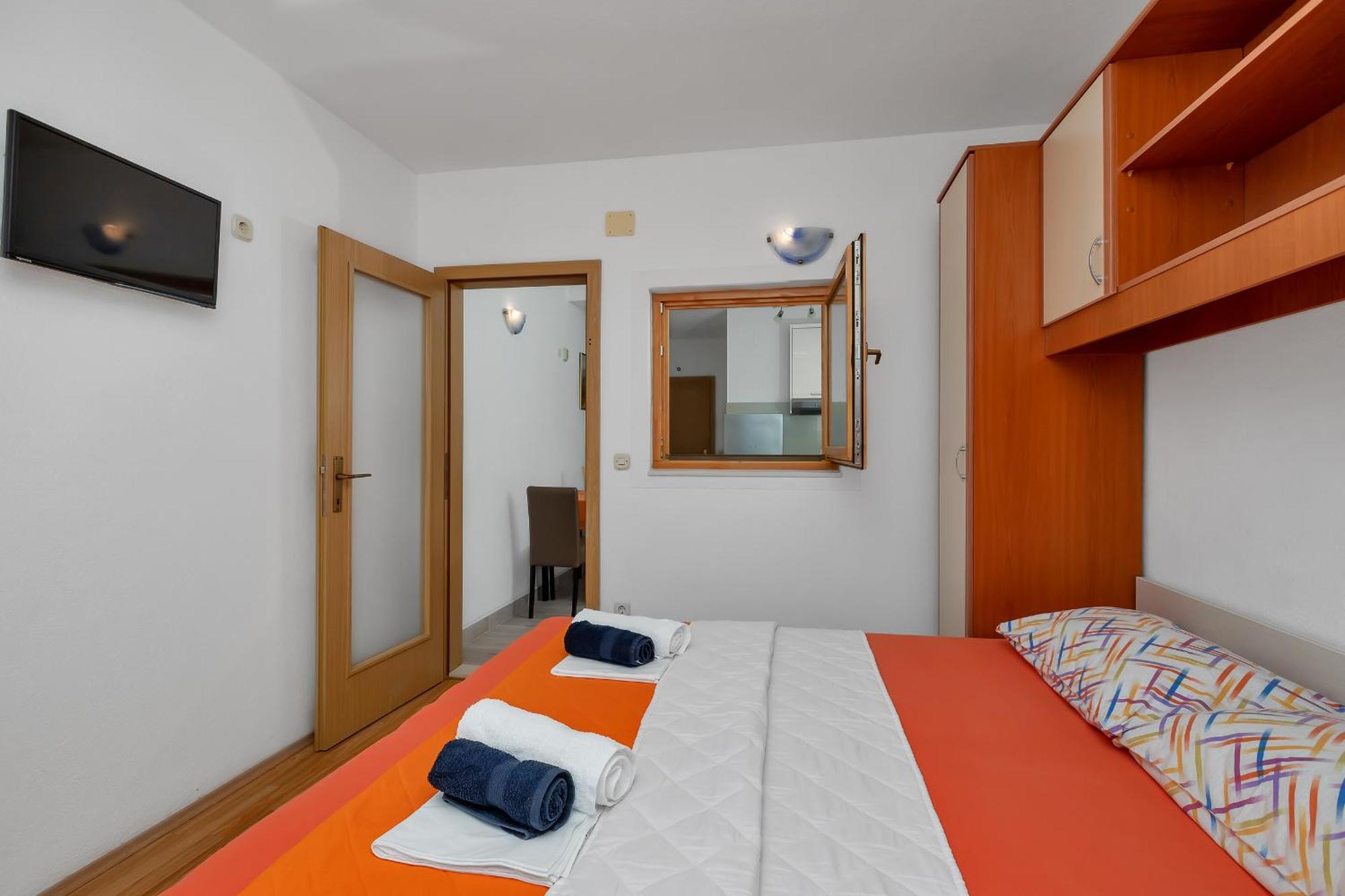 Apartments Ferdo Zivogosce Bilik gambar