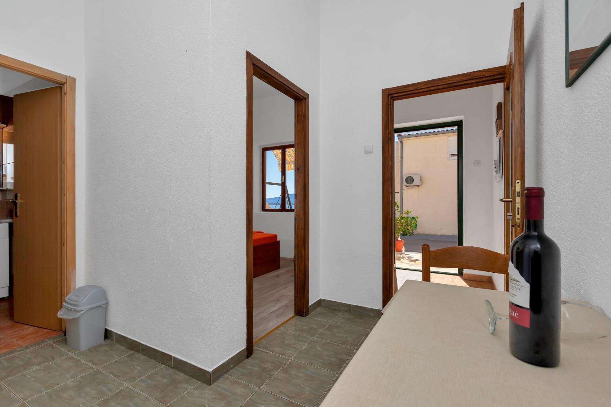 Apartments Ferdo Zivogosce Bilik gambar